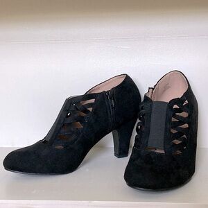 Black Journee Collection 3 Inch Heels